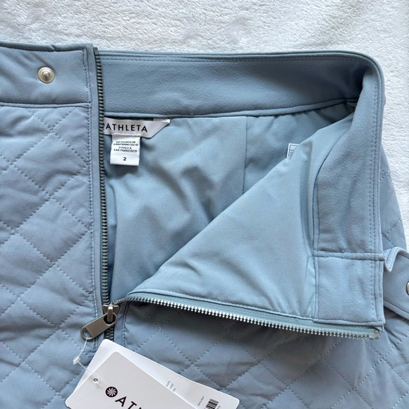 ATHLETA Apres Ski Blue Zippered Quilted Mini Skirt--2 - Picture 4 of 16